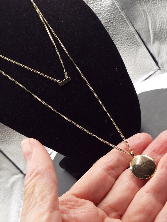 J. CREW SIMPLE SOPHISTICATED DOUBLE CHAIN GOLDEN DISK AND GOLDEN BAR NECKLACE 36 - Picture 5 of 7